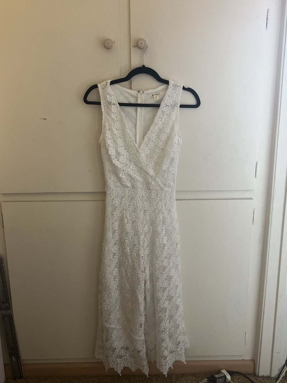 mi ami White Lace Sleeveless Jumpsuit Size XS
